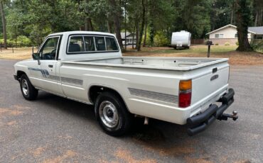 Toyota-Pickup-1986-Standard-Cab-Pickup-6