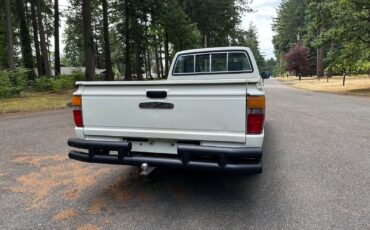 Toyota-Pickup-1986-Standard-Cab-Pickup-7