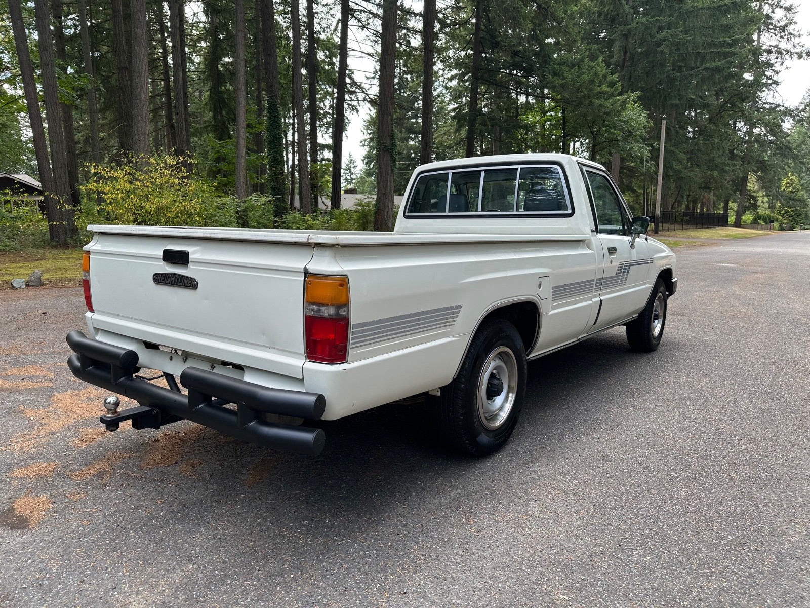 Toyota-Pickup-1986-Standard-Cab-Pickup-8