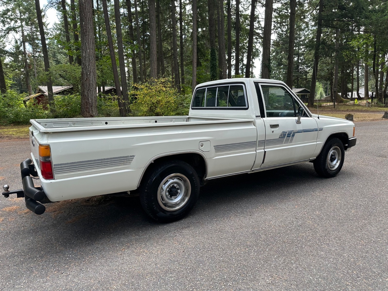 Toyota-Pickup-1986-Standard-Cab-Pickup-9