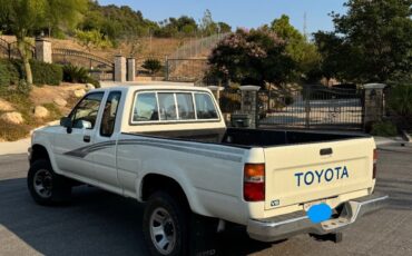 Toyota-Pickup-1993-1