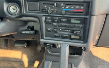 Toyota-Pickup-1993-11