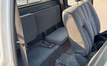 Toyota-Pickup-1993-14