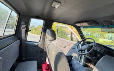 Toyota-Pickup-1993-15