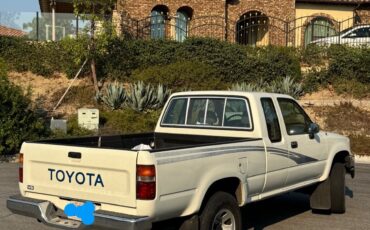 Toyota-Pickup-1993-2