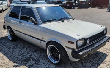Toyota-Starlet-1981-3