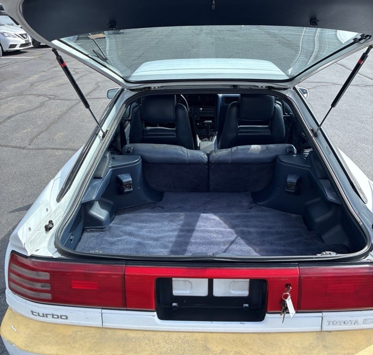 Toyota-Supra-1990-Hatchback-12