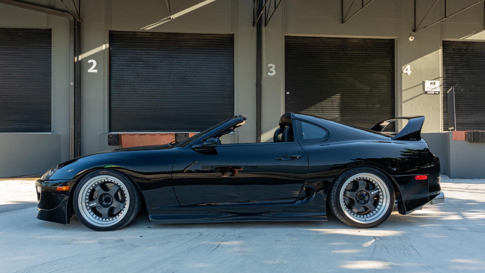 Toyota-Supra-1994-Coupe-2