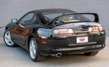 Toyota-Supra-1994-Hatchback-16