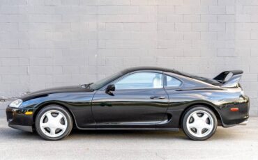 Toyota-Supra-1994-Hatchback-3