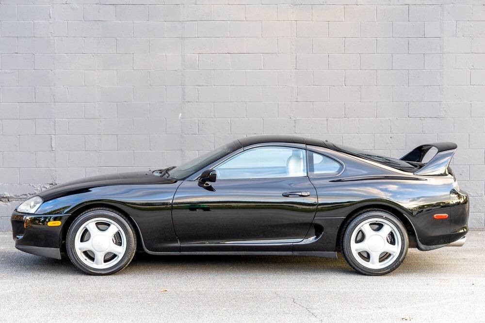 Toyota-Supra-1994-Hatchback-3