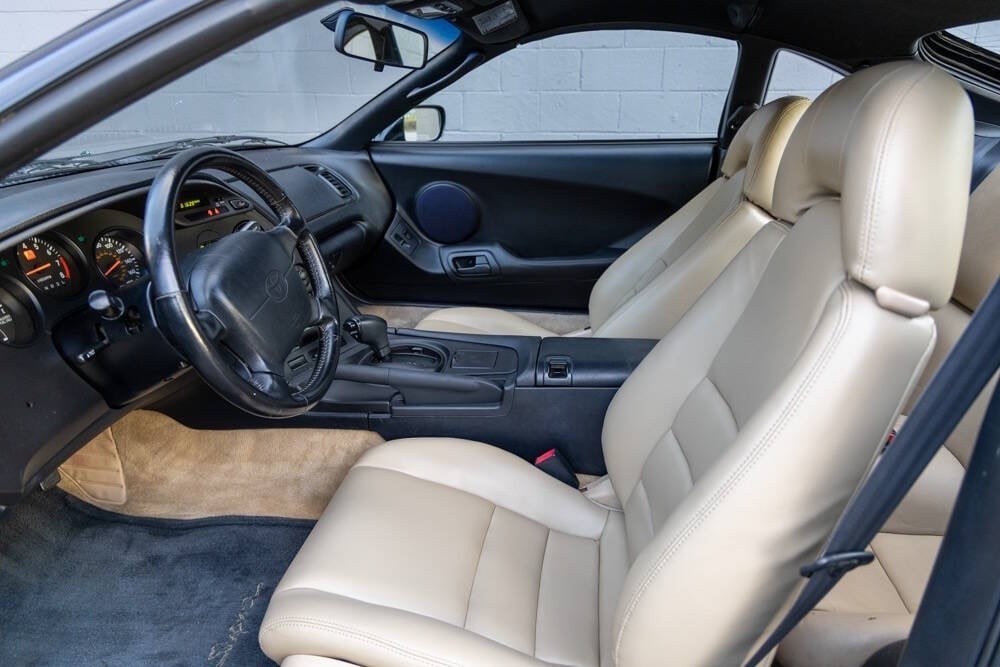 Toyota-Supra-1994-Hatchback-7