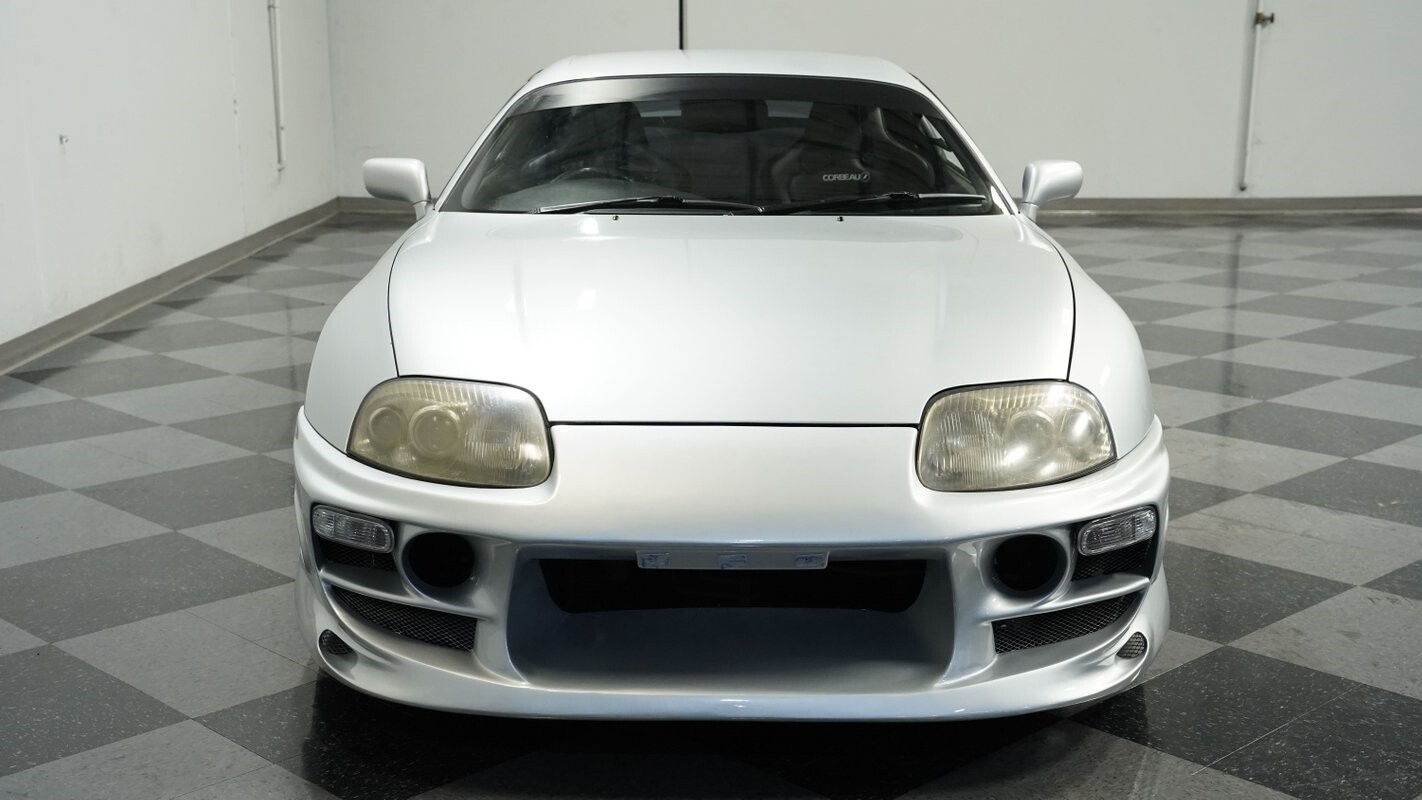 Toyota-Supra-1995-Coupe-15