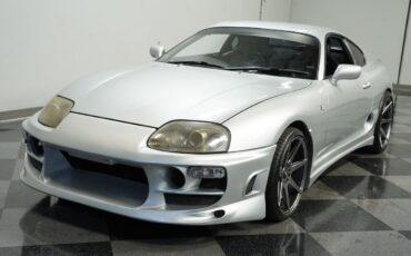 Toyota-Supra-1995-Coupe-16