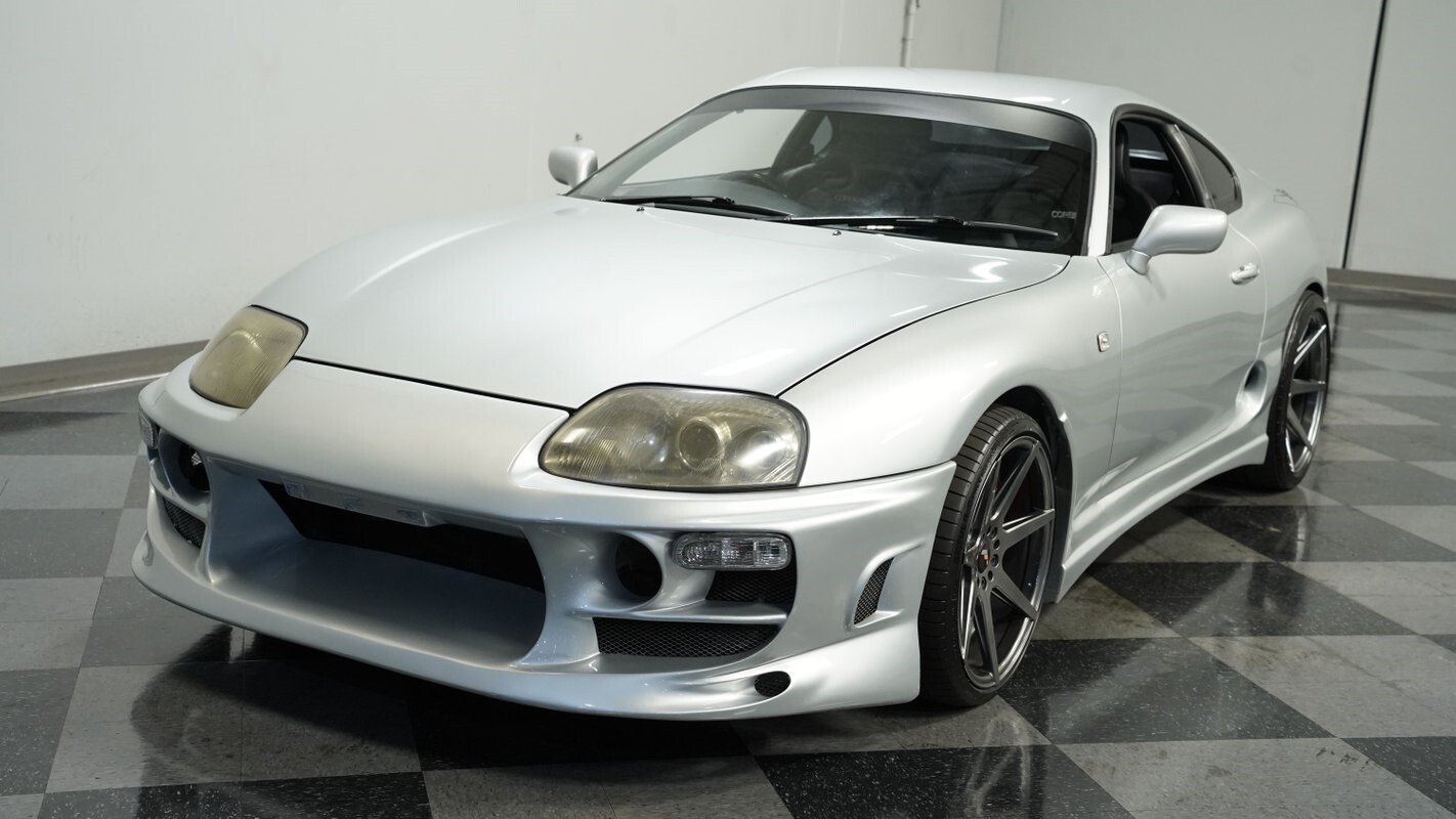 Toyota-Supra-1995-Coupe-16