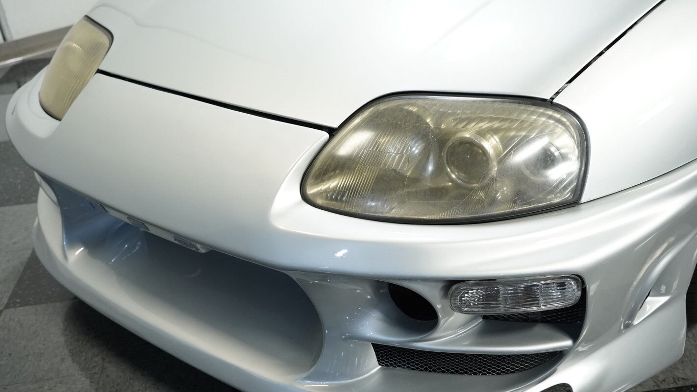 Toyota-Supra-1995-Coupe-17