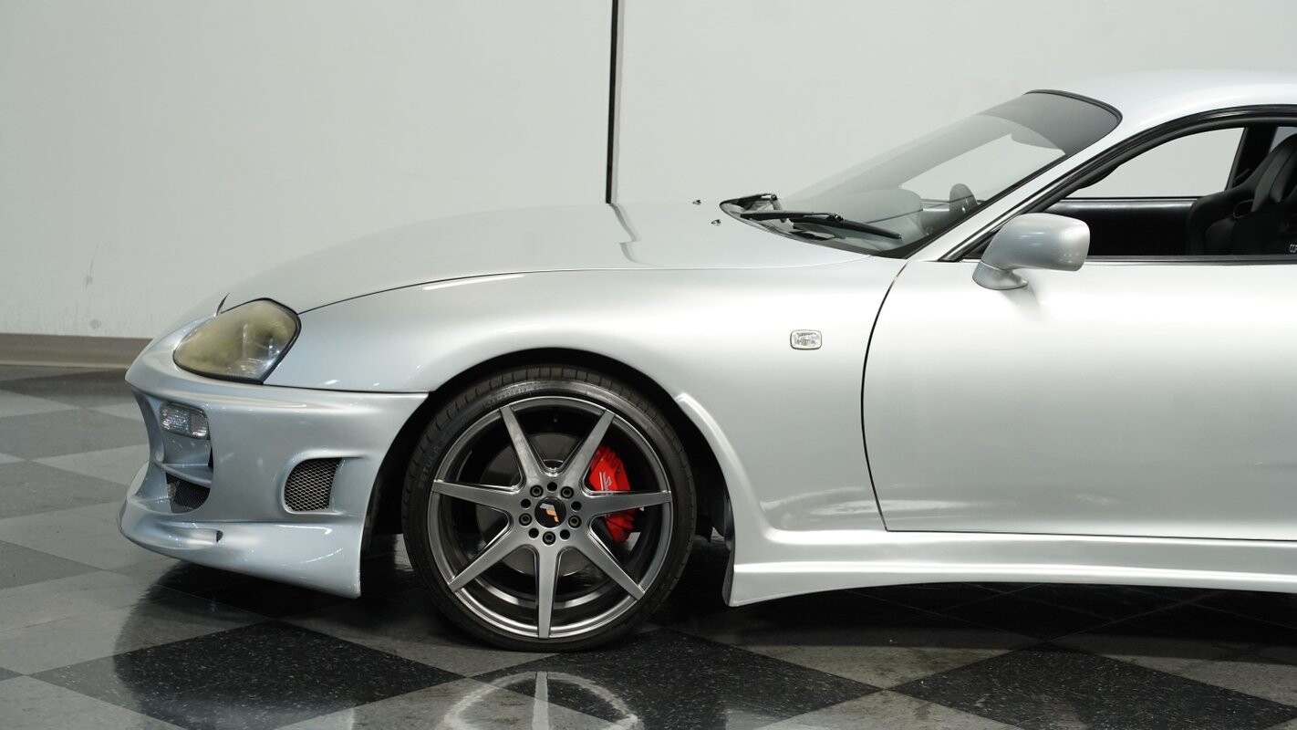 Toyota-Supra-1995-Coupe-19