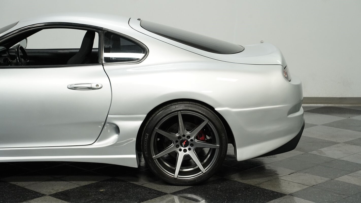 Toyota-Supra-1995-Coupe-20