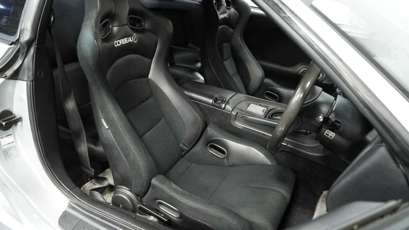 Toyota-Supra-1995-Coupe-38