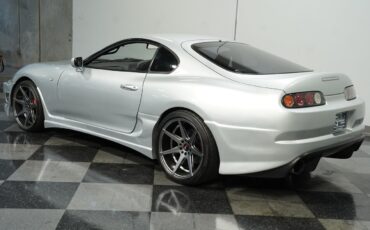 Toyota-Supra-1995-Coupe-7