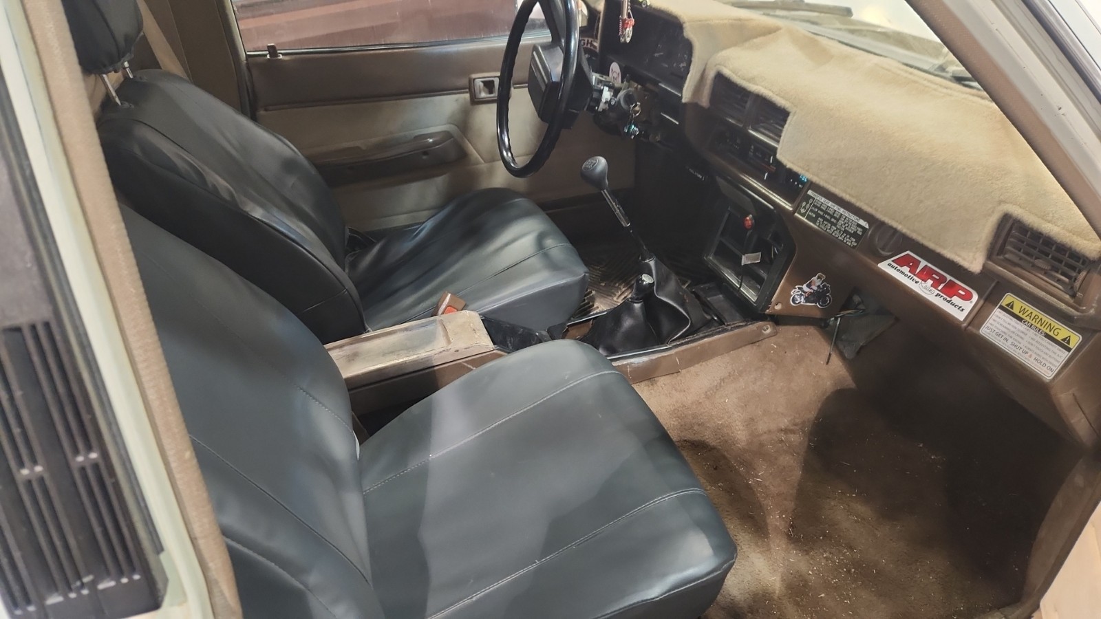 Toyota-Tacoma-1985-5