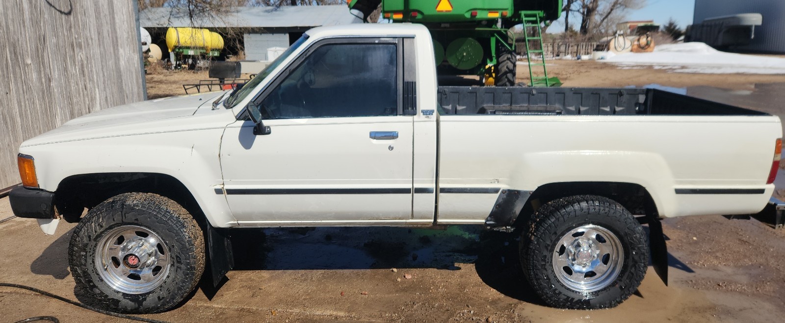 Toyota-Tacoma-1985