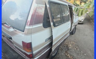 Toyota-Van-Wagon-1985-12