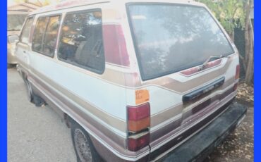 Toyota-Van-Wagon-1985-4