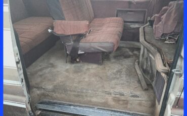 Toyota-Van-Wagon-1985-8