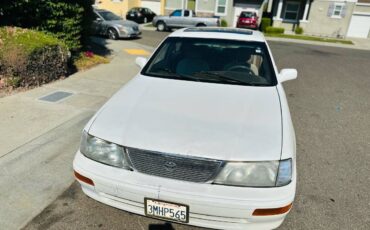 Toyota-avalon-1995-white-1