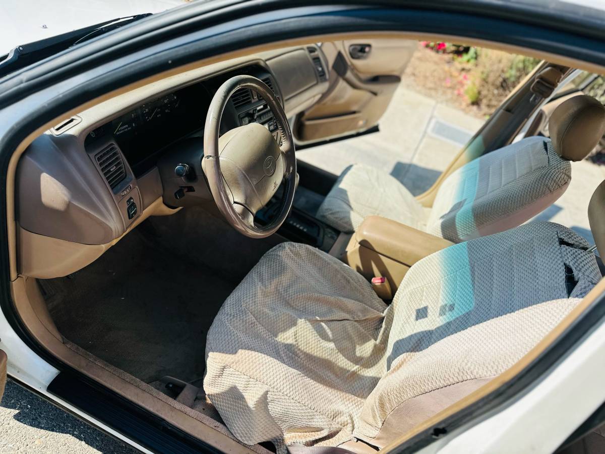 Toyota-avalon-1995-white-10