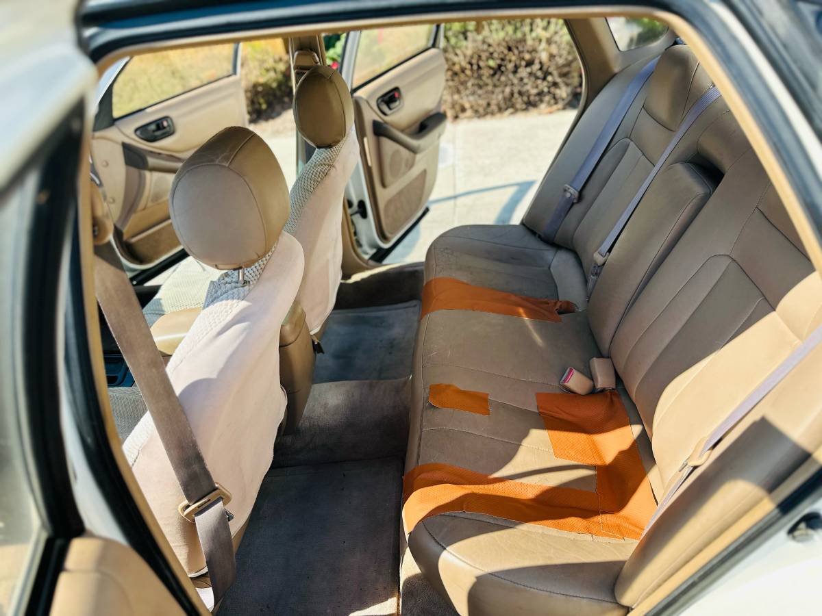 Toyota-avalon-1995-white-12