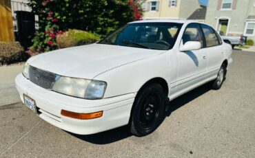 Toyota-avalon-1995-white-2