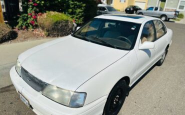 Toyota-avalon-1995-white