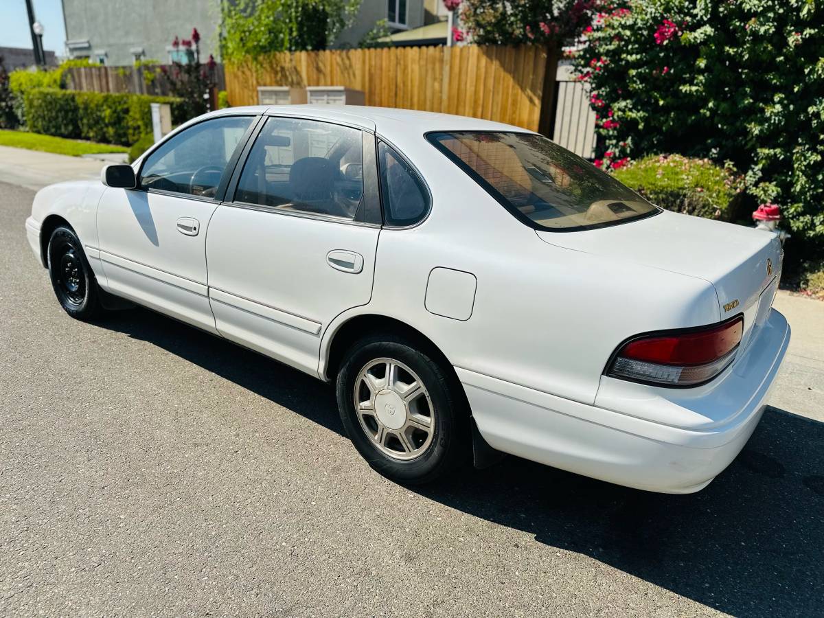 Toyota-avalon-1995-white-5