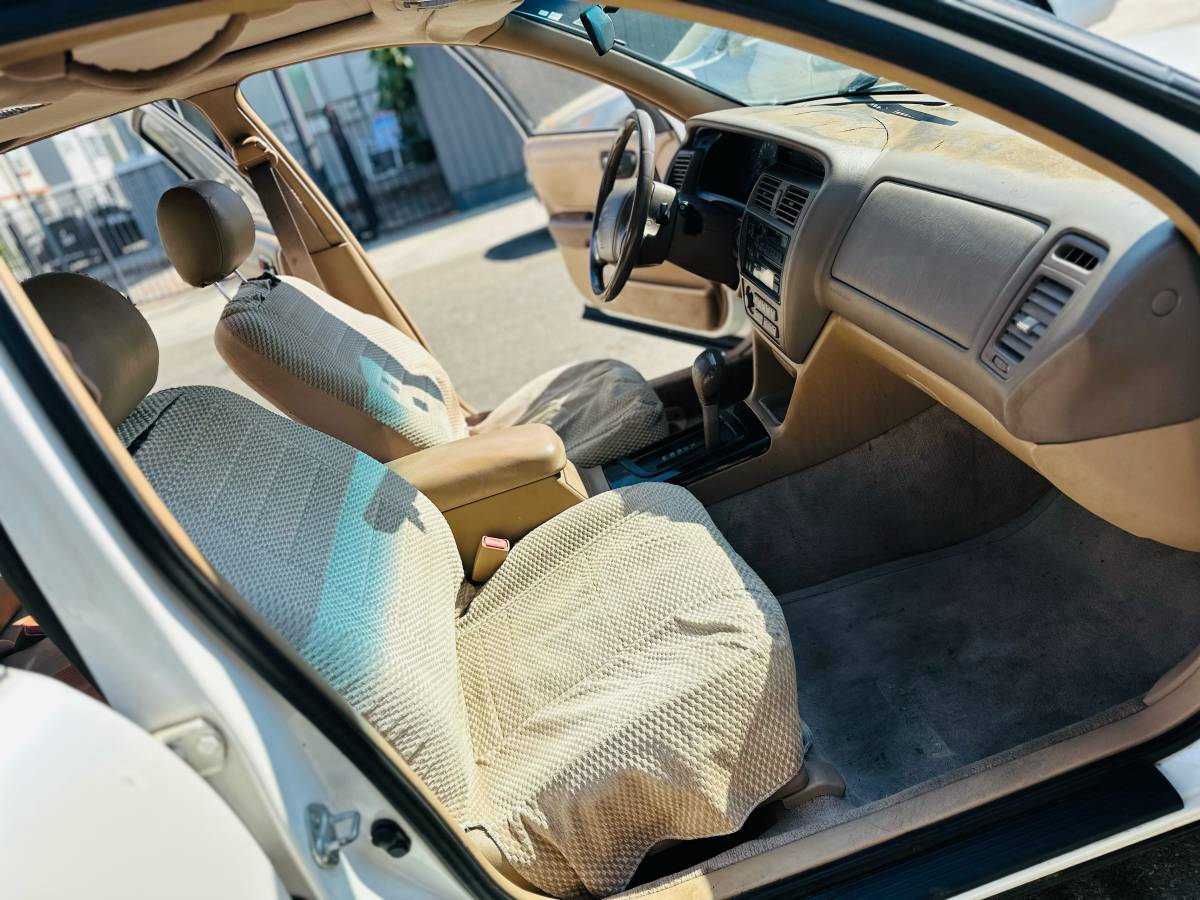 Toyota-avalon-1995-white-7