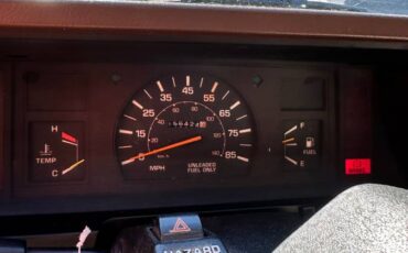 Toyota-camper-flatbed-conversion-1984-yellow-7