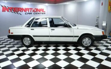 Toyota-camry-1986-white-1