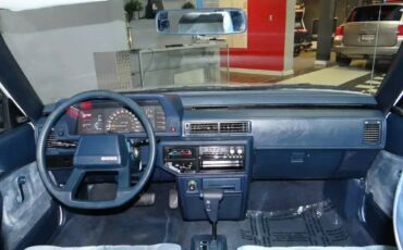 Toyota-camry-1986-white-6