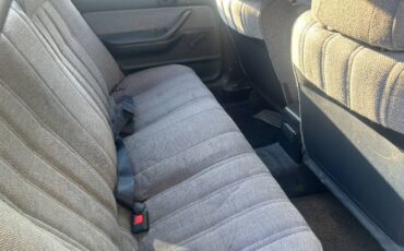 Toyota-camry-1987-1