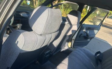Toyota-camry-1987-3