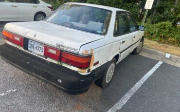 Toyota-camry-1987-6