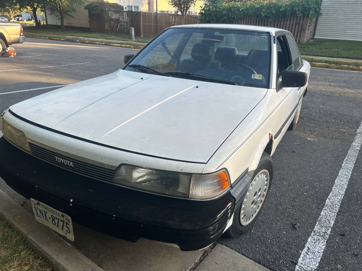 Toyota-camry-1987