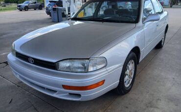 Toyota-camry-1992-silver-1