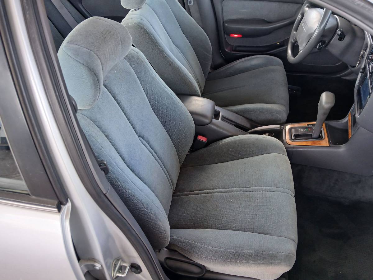 Toyota-camry-1992-silver-4