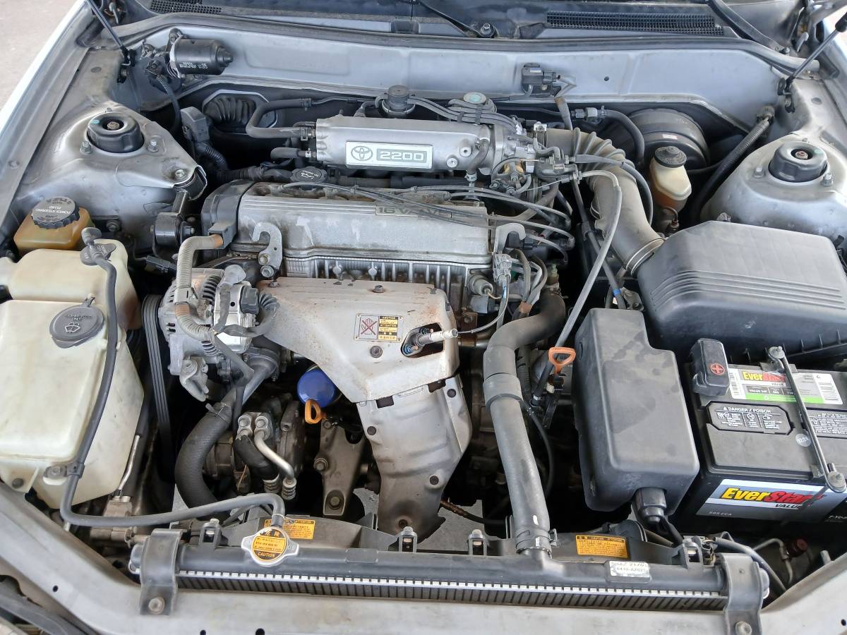 Toyota-camry-1992-silver-8