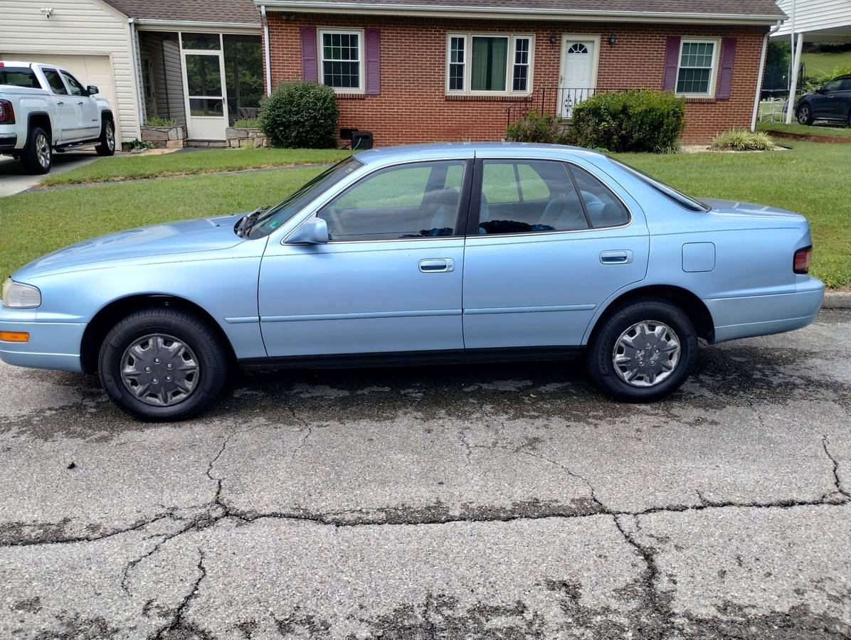 Toyota-camry-1993-blue-3