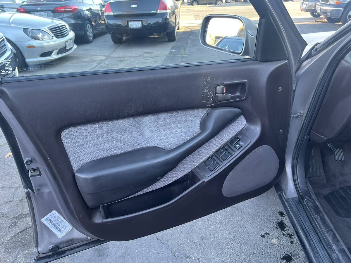 Toyota-camry-1993-grey-14