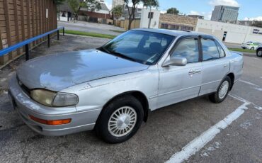 Toyota-camry-1993-silver-1