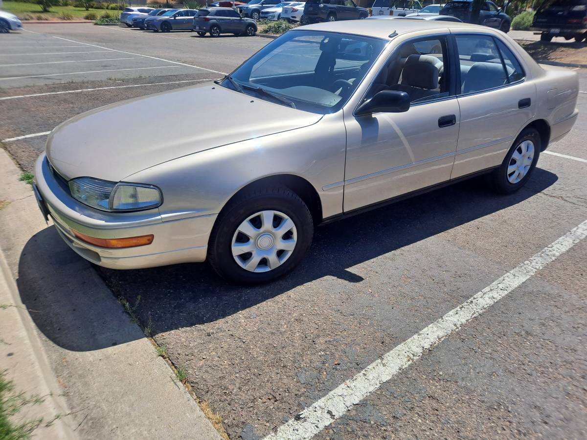 Toyota-camry-1993-silver-11